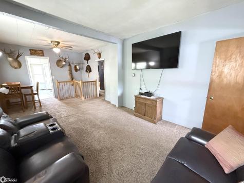 231 25th Street SW Mason City IA 50401