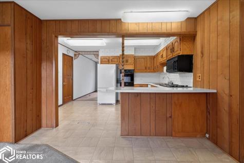 2506 S 3rd Street Clear Lake IA 50428