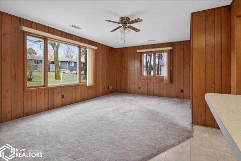 2506 S 3rd Street Clear Lake IA 50428
