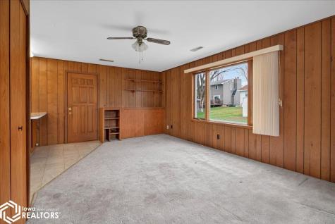 2506 S 3rd Street Clear Lake IA 50428