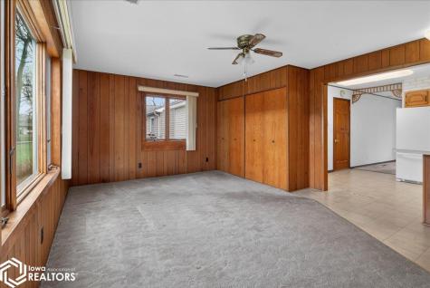 2506 S 3rd Street Clear Lake IA 50428
