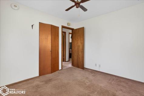 2506 S 3rd Street Clear Lake IA 50428