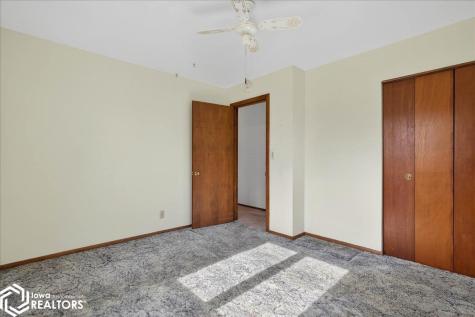 2506 S 3rd Street Clear Lake IA 50428
