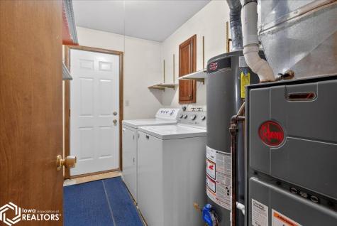 2506 S 3rd Street Clear Lake IA 50428
