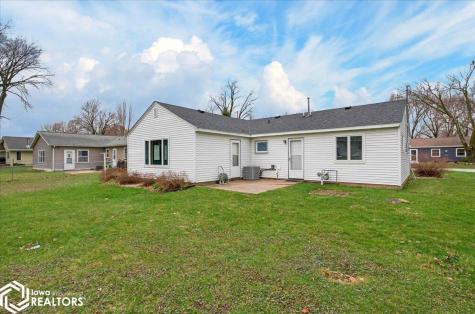 2506 S 3rd Street Clear Lake IA 50428