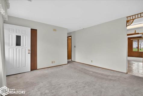 2506 S 3rd Street Clear Lake IA 50428
