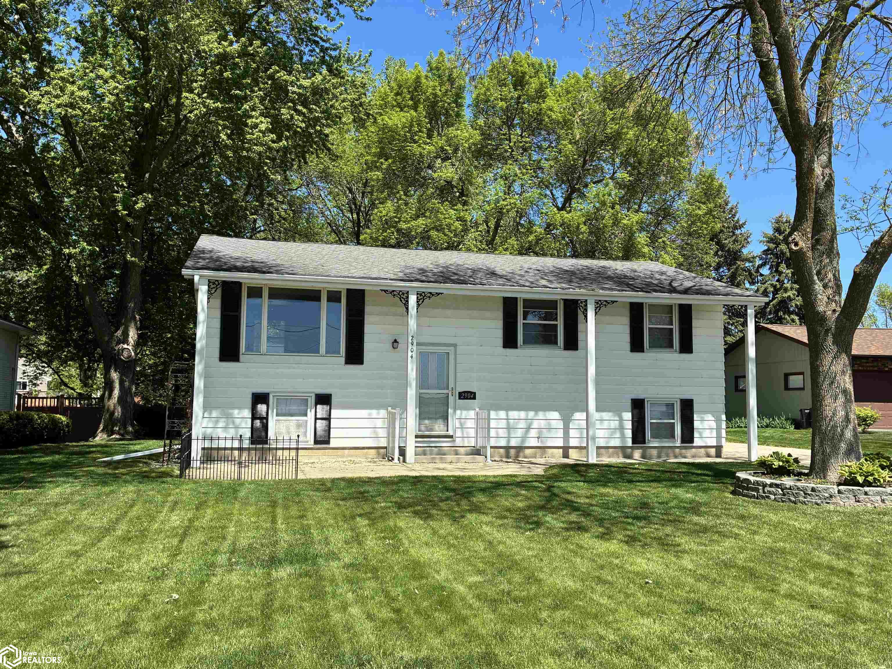 2904 N Shore Drive Clear Lake IA 50428