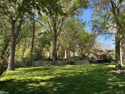 2904 N Shore Drive Clear Lake IA 50428