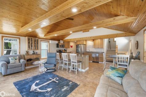 15381 1st Street Clear Lake IA 50428