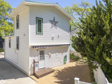 15381 1st Street Clear Lake IA 50428