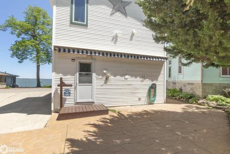 15381 1st Street Clear Lake IA 50428