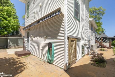 15381 1st Street Clear Lake IA 50428