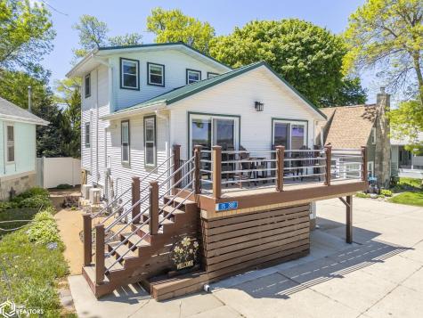 15381 1st Street Clear Lake IA 50428