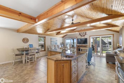 15381 1st Street Clear Lake IA 50428