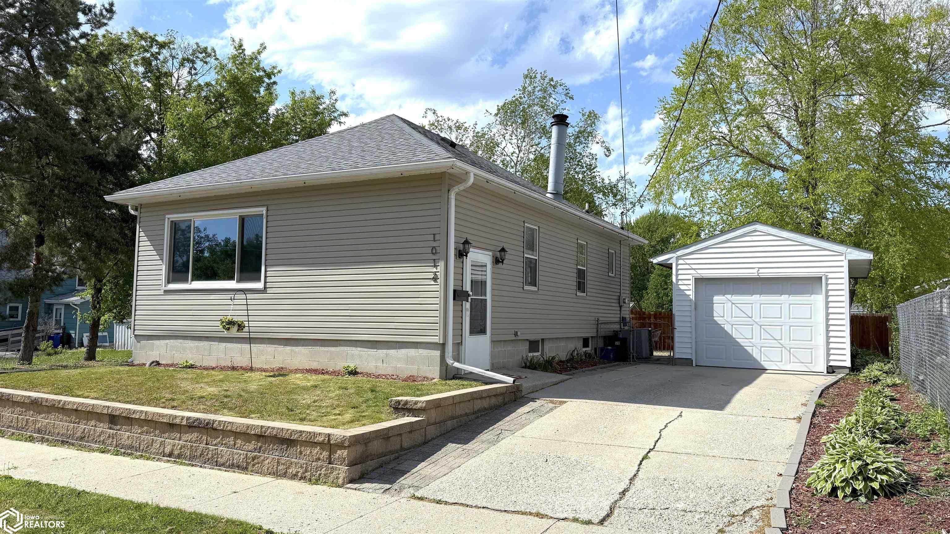 1012 8th Street SW Mason City IA 50401