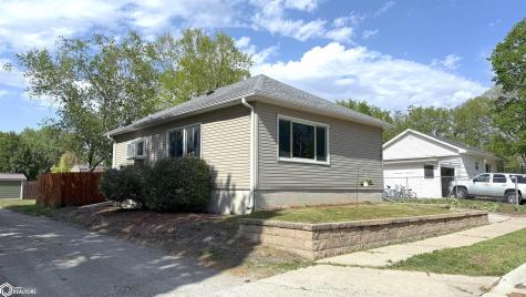 1012 8th Street SW Mason City IA 50401