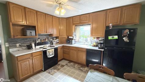 1012 8th Street SW Mason City IA 50401