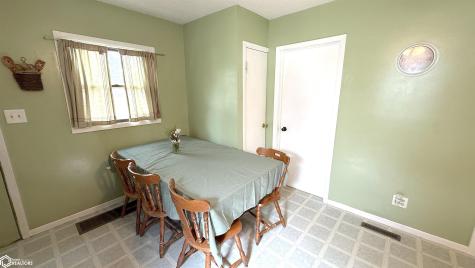 1012 8th Street SW Mason City IA 50401