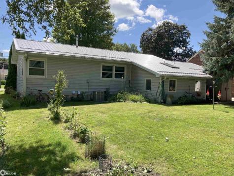 608 Sherman Street Sheffield IA 50475