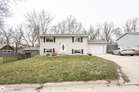 1109 S 9th Place Clear Lake IA 50428