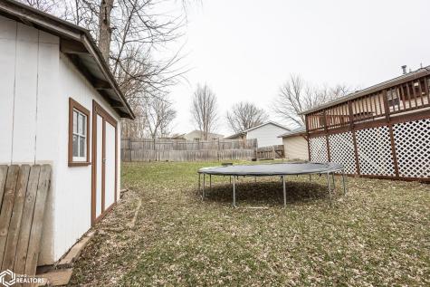 1109 S 9th Place Clear Lake IA 50428