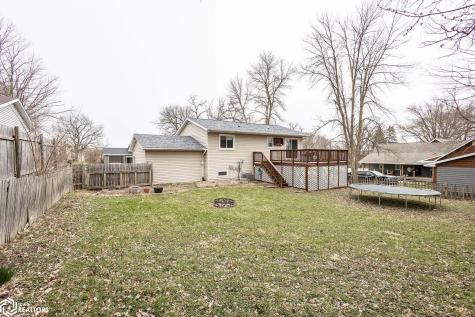 1109 S 9th Place Clear Lake IA 50428