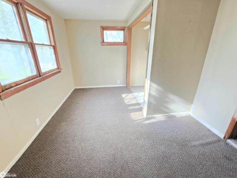 110 12th Street SE Mason City IA 50401