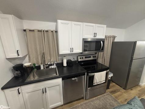 207 S 10th Street Clear Lake IA 50428