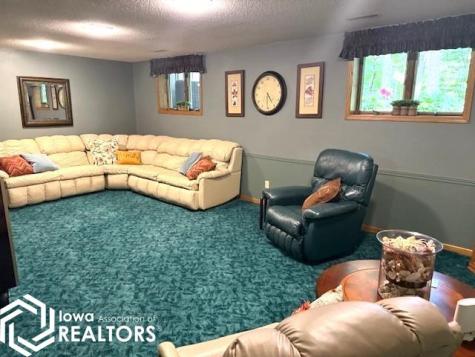 109 Sunset Drive Algona IA 50511