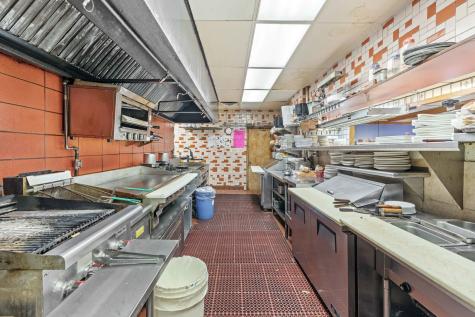 4715 West 63rd Street Chicago IL 60629