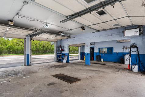 13727 South Halsted Street Riverdale IL 60827