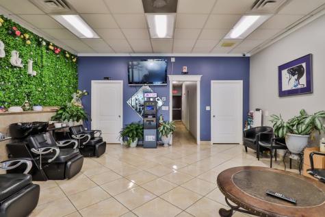 1544 North Mannheim Road Stone Park IL 60165