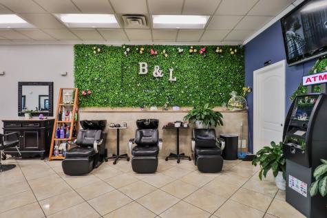 1544 North Mannheim Road Stone Park IL 60165