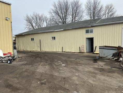 500 East Railroad Avenue Leland IL 60531