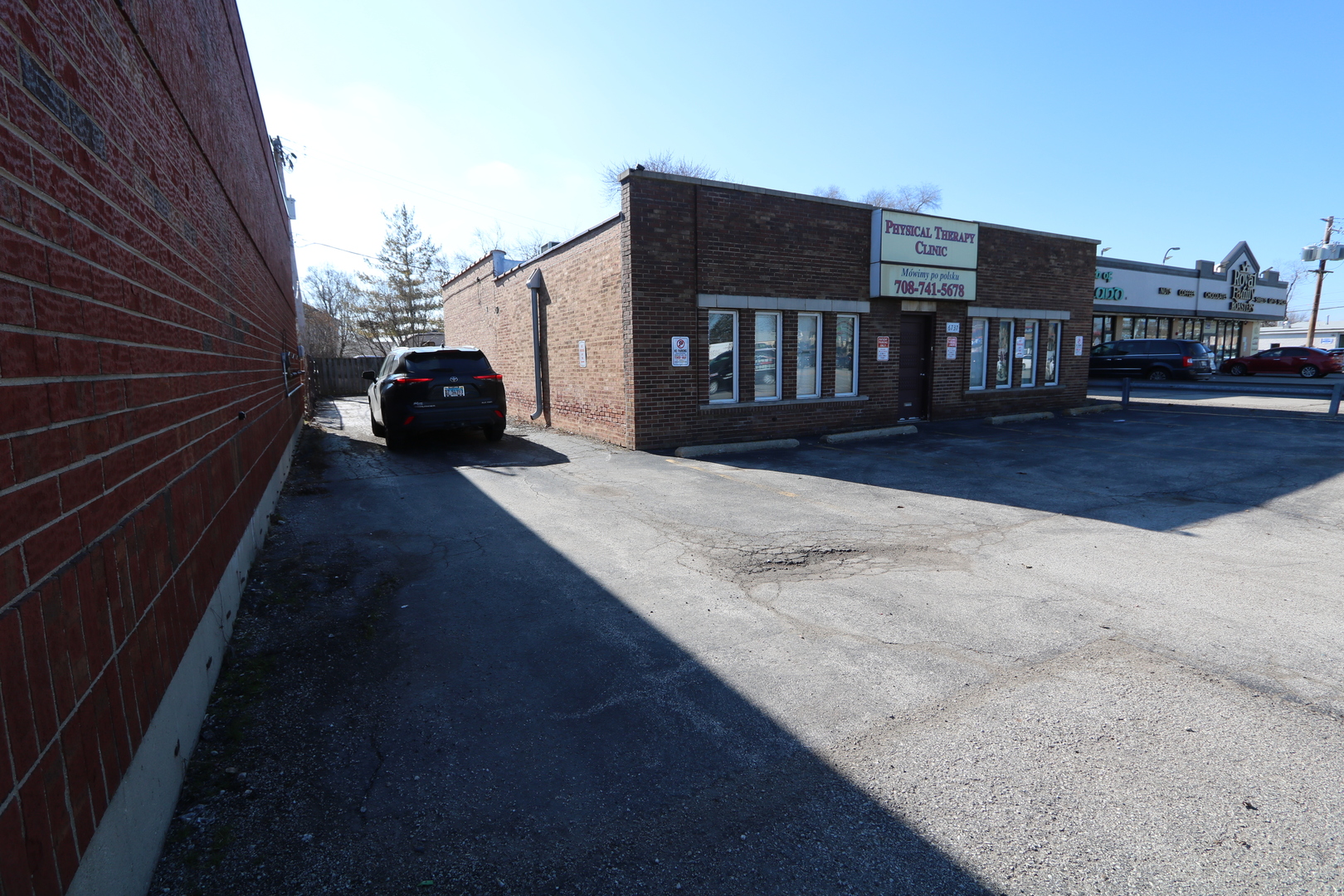 6737 West 95th Street Oak Lawn IL 60453