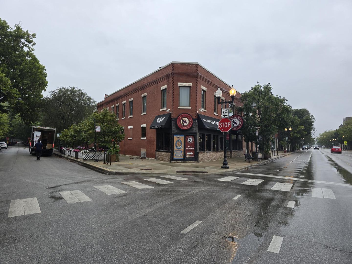4263 North Lincoln Avenue Chicago IL 60618