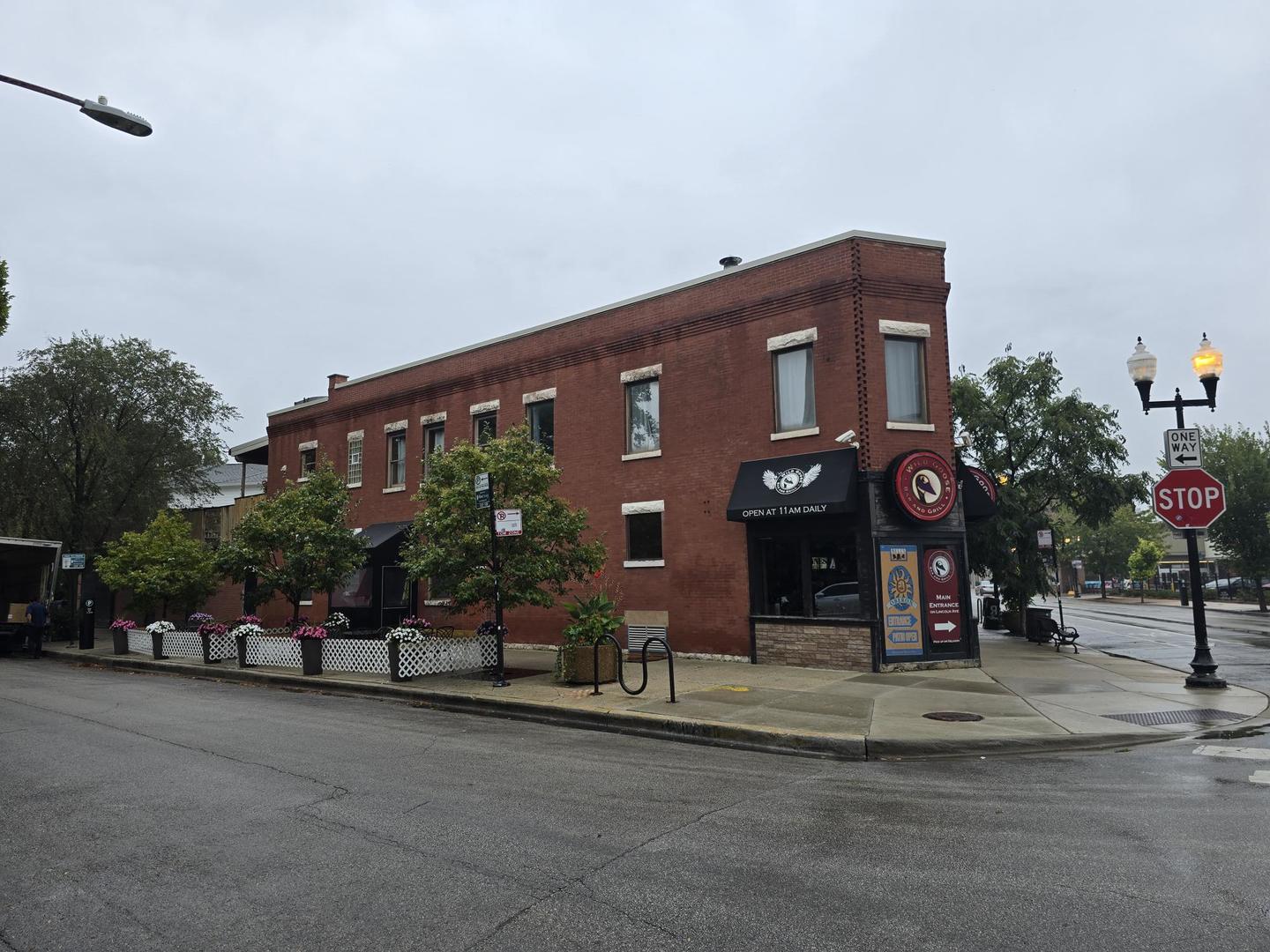 4263 North Lincoln Avenue Chicago IL 60618