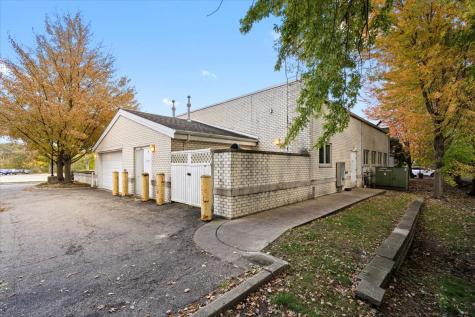 260 South Milwaukee Avenue Wheeling IL 60090