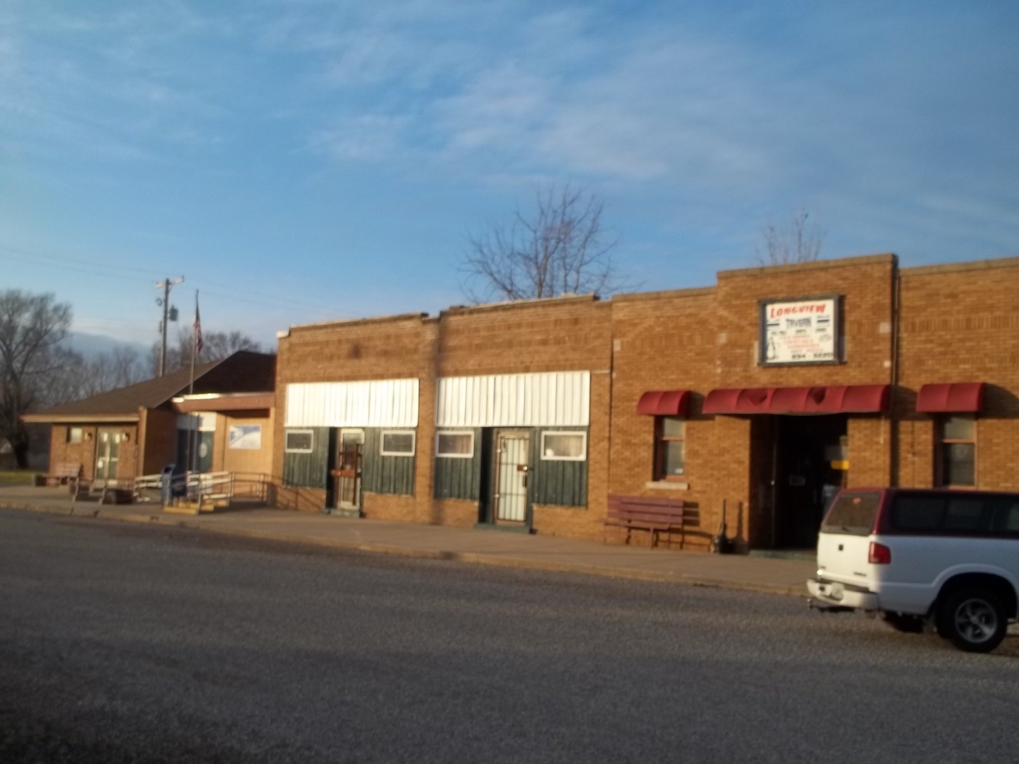 206,208,210 East Logan Street S Longview IL 61852