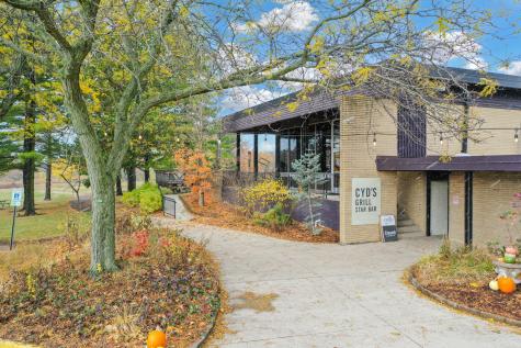 5805 North Knoxville Avenue Peoria IL 61614