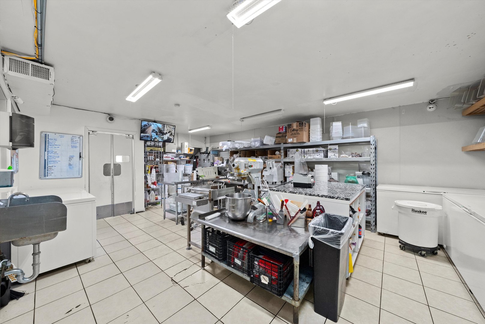 3739 West Fullerton Avenue Chicago IL 60647
