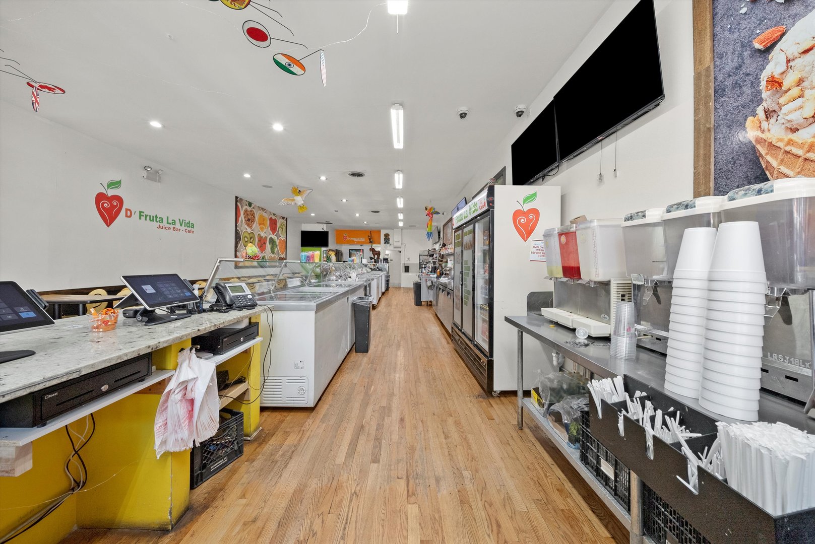 3739 West Fullerton Avenue Chicago IL 60647