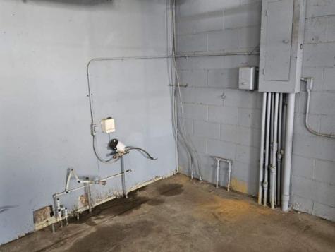 101 South Route 49 Crescent City IL 60928