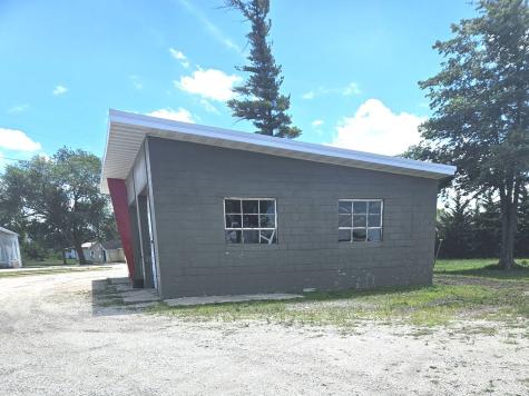 101 South Route 49 Crescent City IL 60928
