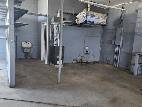 101 South Route 49 Crescent City IL 60928