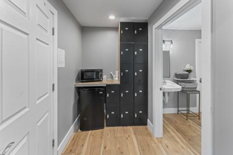 9999 Confidential Avenue Palatine IL 60067