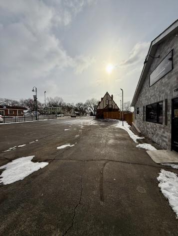 11 South Madison Street Oswego IL 60543