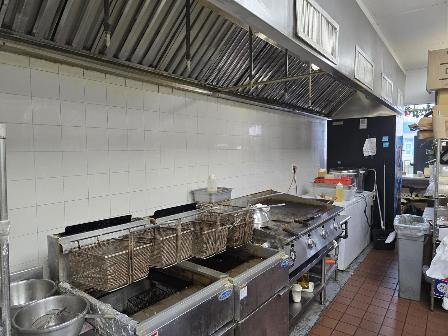6214 North Western Avenue Chicago IL 60659