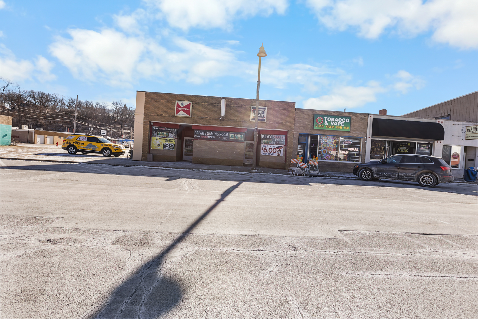 936 15TH Avenue East Moline IL 61244