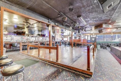 1715 West Roosevelt Road Broadview IL 60155